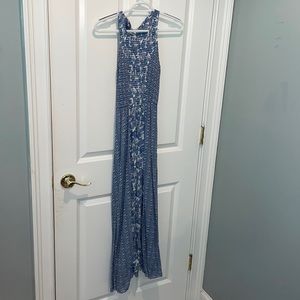 Very pretty never worn blue and white dress! Great for casual dinner!